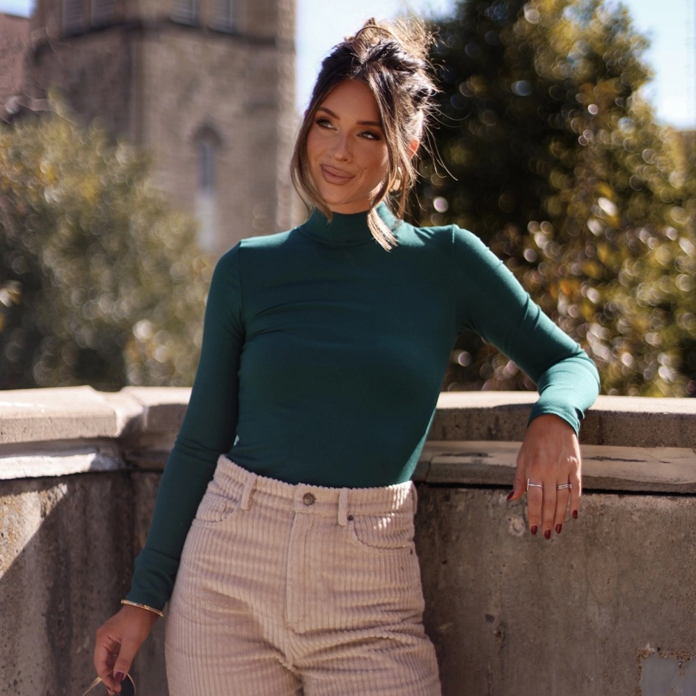 Fall Essential Mock Neck Top (S)